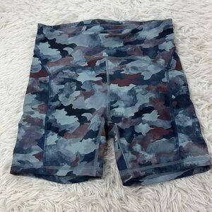 Lululemon Power Through HR Short 6" BLUE CAMO